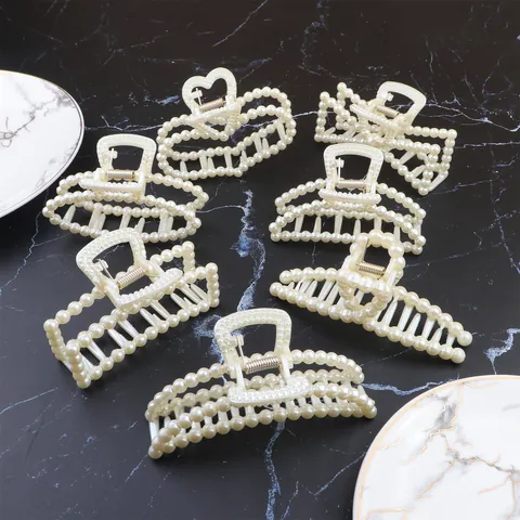 Elegant Imitation Pearl Hair Claw Clips Large Non-Slip Hair Catch Barrette Geometric Heart Bow Shapes Hair Accessories