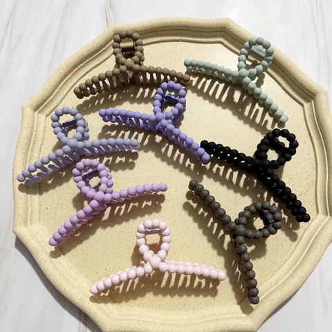 Large Round Bead Hair Claw Clip Matte Transparent Bubble Design Shark Clip Fashion Styling Accessories For Women Daily Use