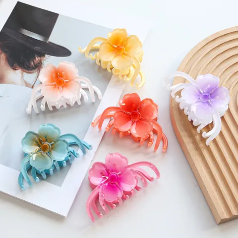Gradient Flower Hair Claw Clip For Women Resin Plumeria Hairpin Sweet Resort Style Beach Accessories Minimalist Hair Clip