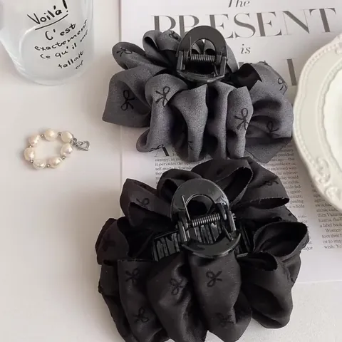 Elegante Pinza per Capelli Grande in Tessuto Pieghettato per Donna Stampa a Fiocco Stile Scrunchie Accessori per Capelli
