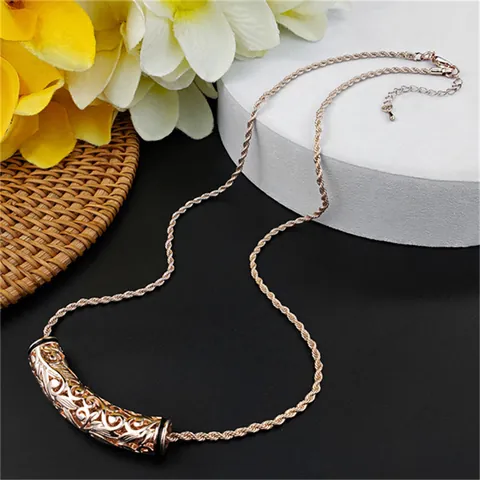 Vintage Hawaiian Hollow Carved Tube Pendant Necklace For Women Gold Silver Plated Alloy Scrolling Floral Vine Jewelry Accessory