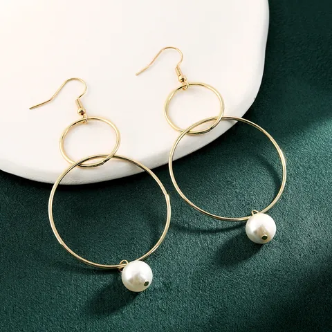 Hawaïaanse Minimalistische Dubbele Ronde In elkaar Grijpende Oorhangers Voor Vrouwen Legering Verguld Geometrische Schelp Parelimitatie Strand Sieraden