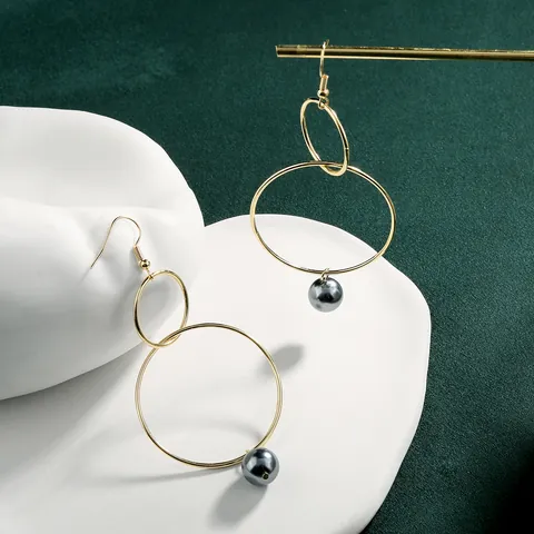 Hawaïaanse Minimalistische Dubbele Ronde In elkaar Grijpende Oorhangers Voor Vrouwen Legering Verguld Geometrische Schelp Parelimitatie Strand Sieraden