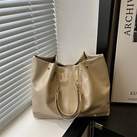 Women Large Capacity Tote Bag Soft PU Leather Shoulder Bag With Chain Strap Minimalist Shopping Handbag For University