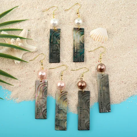 Hawaiian Natural Black Mother of Pearl Drop Earrings Geometric Engraved Rectangle Shell Earrings With Gold Fish Hooks For Women Vintage Jewelry