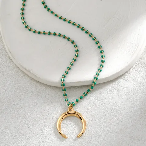 Collana Lunga Vintage in Lega Placcata Oro con Perline Verdi e Ciondolo a Mezzaluna Corno per Donna Gioielli Stile Boho