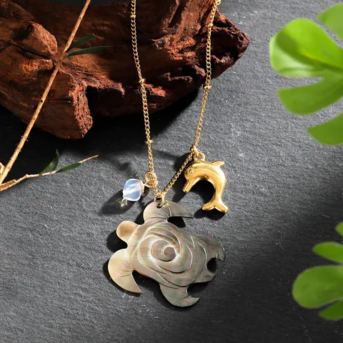 Hawaiian Ocean Natural Mother of Pearl Shell Pendant Necklace Golden Alloy Chain Turtle Dolphin Starfish Double Pendants Beach Jewelry For Women