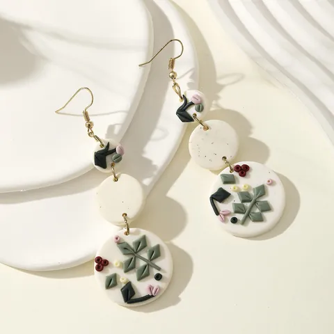 Handmade White Polymer Clay Flower Drop Earrings Botanical Floral Relief Round Dangle Earrings For Women Boho Jewelry