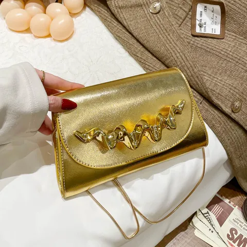 Damen Mode PU Leder Kette Umhängetasche Mit Wellenförmigem Metallgriff Nischen-Design Elegante Handtasche Für Party Alltag