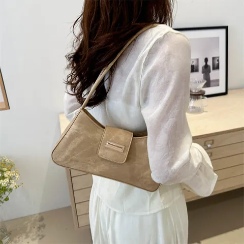 Petit Sac Sous le Bras Minimaliste en Cuir PU Vintage pour Femme Sac à Bandoulière de Couleur Unie Avec Boucle Dorée