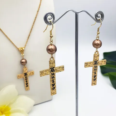 Hawaïaanse Kuuipo Kruis Sieradenset Verguld Legering Imitatie Kunstparel Ketting Oorbellen Gotische Letter Hanger Voor Vrouwen Cadeau
