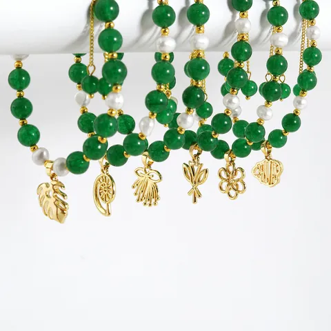 New Chinese Vintage Green Jade Natural Artificial Pearl Beaded Bracelet Gold Plated Leaf Shell Butterfly Pendant Adjustable Bracelet For Women