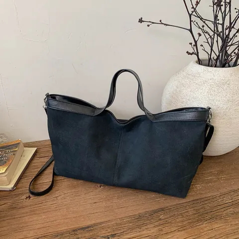 Große Kapazität Mattierte PU Shopper Damen Vintage Minimalistische Wildleder Textur Schultertasche Täglich Büro Tasche