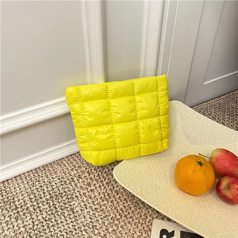 Quilted Puffer Clutch Bag Padded Fabric Cosmetic Storage Pouch Simple Korean Style Handheld Organizer For Women