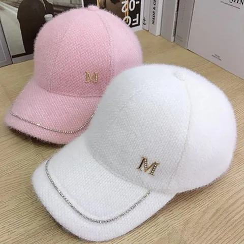Berretto da Baseball da Donna in Misto Pelo di Coniglio Peluche Strass Logo M Catena Tesa Caldo Moda Cappello Regolabile