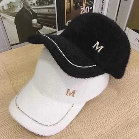 Berretto da Baseball da Donna in Misto Pelo di Coniglio Peluche Strass Logo M Catena Tesa Caldo Moda Cappello Regolabile