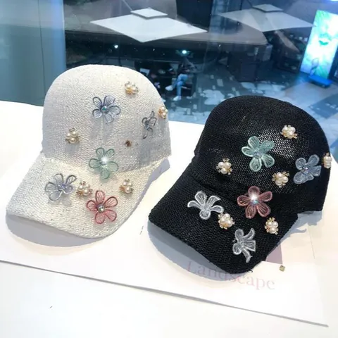 Gorra de Béisbol de Punto para Mujer con Flores y Perlas Artificiales Sombrero de Sol de Malla Elegante Dulce Decorativo Ajustable