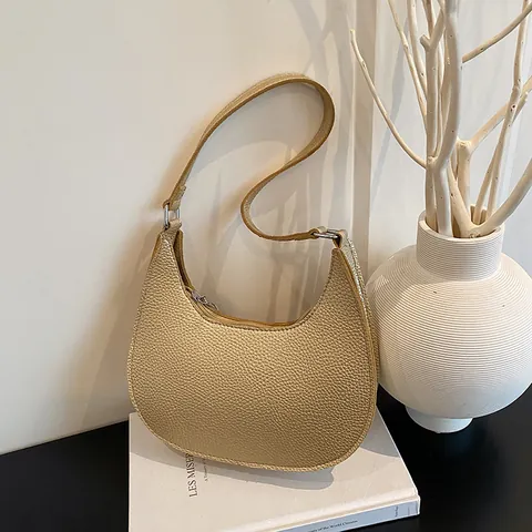 Women Minimalist Pebbled PU Leather Crescent Hobo Bag Chic Underarm Bag Fashion Commuter Shoulder Bag Gold Silver Black Brown