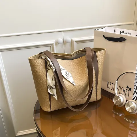 Bolso de Mano para Mujer Color de Contraste Patrón de Lichi Cuero PU Gran Capacidad Bolso de Hombro Con Bufanda Decorativa