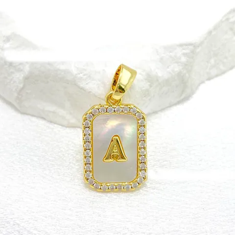 Pendentif En Cuivre Plaqué Or Avec Lettres Anglaises Incrustation De Nacre Zircone Bijoux De Mode Élégants Pour Femmes