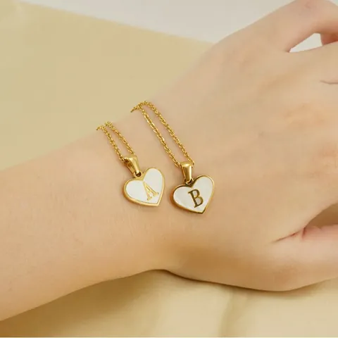Stainless Steel Heart Initial Necklace For Women 18K Gold Plated Shell Inlay Alphabet Pendant Personalized Jewelry Accessories