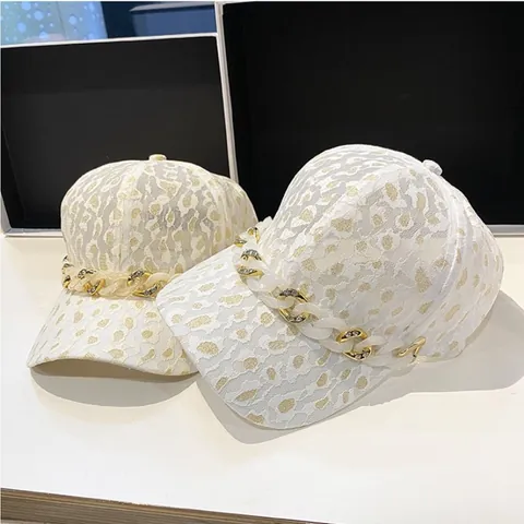 Berretto da Baseball da Donna in Pizzo con Stampa Leopardata e Decorazione a Catena con Strass Cappello Parasole Traspirante