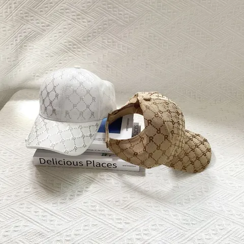 Damen Vintage Jacquard Strass Buchstabe Baseballkappe Sonnenschutz Pferdeschwanz Visierhut Sommer Outdoor Strand Visier