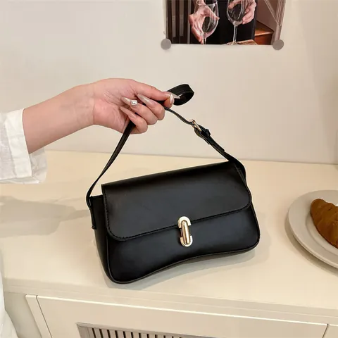 Minimalist PU Leather Underarm Bag With Gold Lock Adjustable Strap Solid Color Women Fashion Shoulder Bag Casual Daily Bag