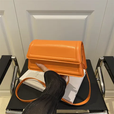 Borsa a Spalla Casual da Donna in Pelle PU con Patta Minimalista Urbana Piccola Borsa a Tracolla Quadrata Moda Semplice