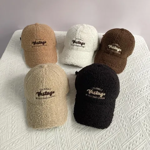 Berretto da Baseball in Lana d'Agnello Vintage per Uomo Donna Inverno Caldo Pile Ricamo Lettera Regolabile Casual Moda Cappello