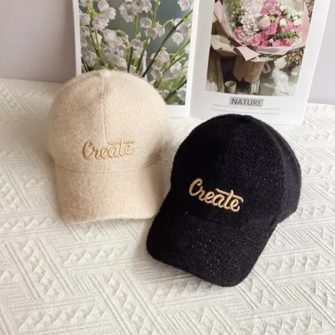 Berretto da Baseball in Ciniglia da Donna Caldo Inverno Autunno Visiera Curva Regolabile Ricamo Lettere Create Moda Casual Parasole