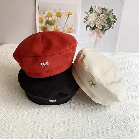 Boina de Lana para Mujer Otoño Invierno Con Hebilla de Mariposa de Metal Estilo Japonés Casual Color Sólido Gorra de Pintor
