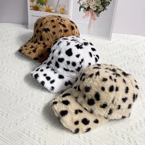 Berretto da Baseball in Finta Pelliccia di Coniglio da Donna Cappello Invernale Caldo in Peluche Con Stampa Animalier Leopardata Regolabile