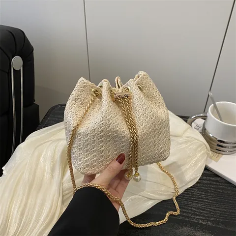 Damen Mode Stroh Gewebte Eimertasche Mit Künstliche Perlen Kordelzug Goldene Kette Gurt Lässig Urlaub Kleine Schulter Umhängetasche