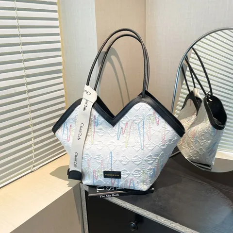 Women PU Leather Tote Bag V-Shaped Opening Colorful Wave Embroidery Large Capacity Shoulder Bag For School Commuting