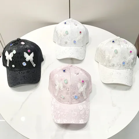 Women's Sweet Butterfly Rhinestone Baseball Cap Jacquard Cotton Peaked Hat With Artificial Pearl Tassel Fashion Sunshade Vacation Hat