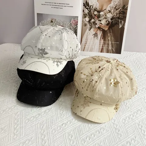 Donna Orecchini Cappello Coppola in Rete Con Ricamo di Stelle e Lune Paillettes Traspirante Cappello Ottagonale Elegante Dolce