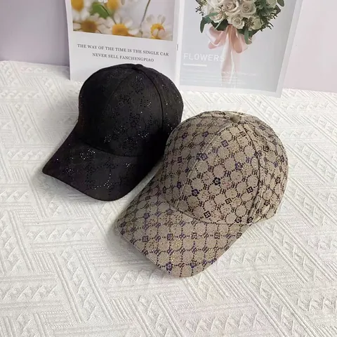 Berretto da Baseball alla Moda Donna con Strass Monogramma a Lettere Jacquard Ala Curva Parasole Regolabile in Misto Cotone