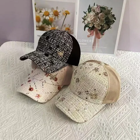 Berretto da Baseball da Donna Elegante in Tweed e Rete Con Decorazione a Farfalla Fiore di Paillettes Regolabile