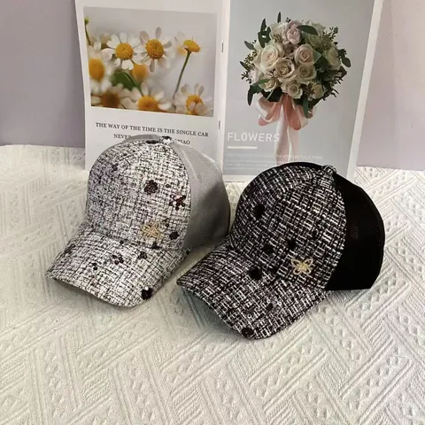Berretto da Baseball da Donna Elegante in Tweed e Rete Con Decorazione a Farfalla Fiore di Paillettes Regolabile