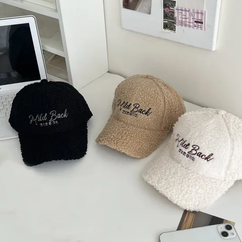 Women's Winter Lamb Wool Baseball Cap Mild Back WINTER Embroidered Warm Fleece Adjustable Duckbill Cap Outdoor Casual Hat