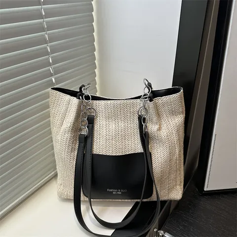 Sac Fourre-Tout en Paille Tissée pour Femmes Mode Impression de Lettres Patchwork en Cuir Synthétique Sac à Bandoulière Avec Poignée en Chaîne Métallique Sac de Plage