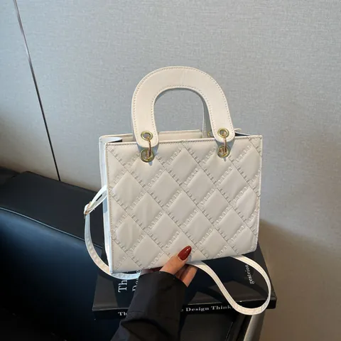 Elegante Bolso de Mano de Cuero PU Acolchado para Mujer Color Sólido Bolso Bandolera Con Herrajes Dorados Y Asas Redondas