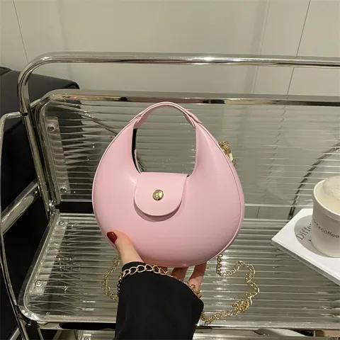 Bolso de Hombro de Media Luna de Cuero PU para Mujer Elegante Bolso de Axila de Color Sólido Con Correa de Cadena Dorada