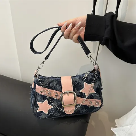 Bolso de Axila de Mezclilla Retro Y2K para Mujer Bolso de Hombro de Moda con Patchwork de Estrellas y Estampado de Tablero de Ajedrez con Cadena de Metal y Hebilla Grande