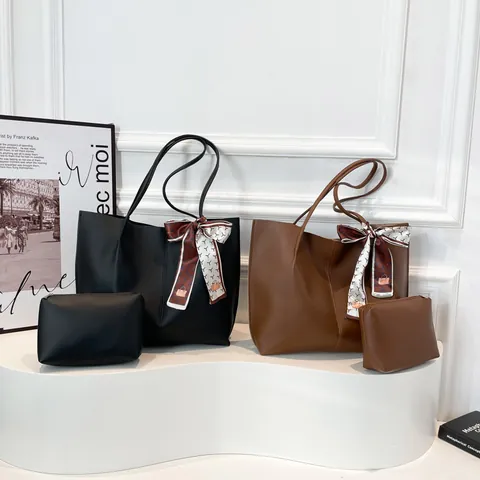 Damen PU Leder Tote Tasche Große Kapazität Zweiteiliges Set Mit Dekorativem Satin Schal Mode Minimalistisch Pendeln Schultertasche