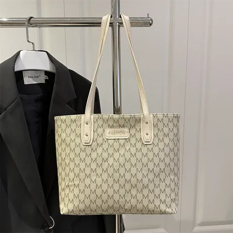 Sac Cabas Femme Grande Capacité en Cuir PU Imprimé Monogramme Lettre M Sac à Épaule pour Trajet Quotidien Sac à Main