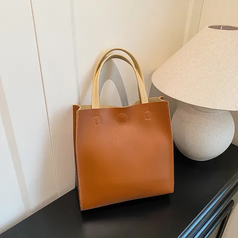 Minimalist Large Capacity PU Leather Tote Bag For Women 2025 New Spring Korean Style Commuter Fashion Handbag Solid Color Daily Hand Shoulder Bag