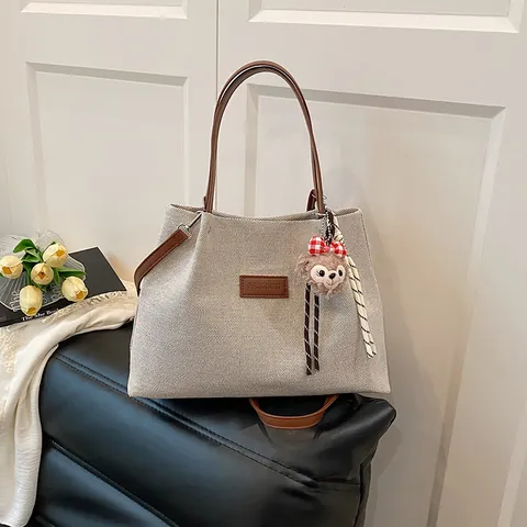 Women Large Capacity Canvas Tote Bag Casual Fashion Shoulder Bag With Cartoon Pendant Minimalist Contrast Color Handbag