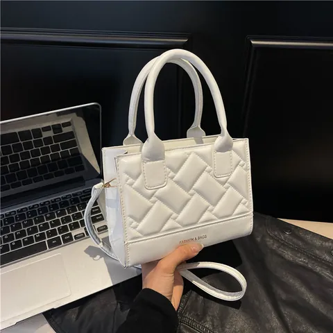 Women Quilted PU Leather Crossbody Bag Rhombic Pattern Small Square Handbag With Adjustable Shoulder Strap Fashion Tote